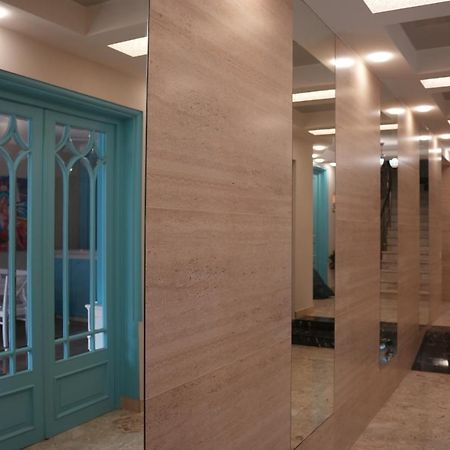 Hotel Embassy Тбилиси Экстерьер фото