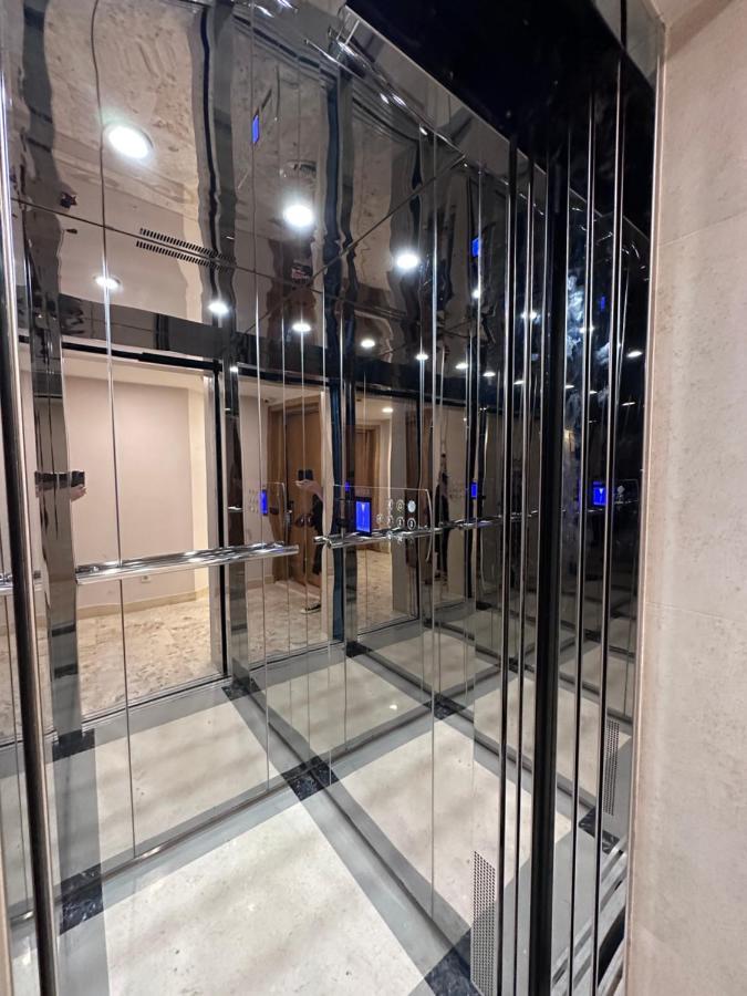 Hotel Embassy Тбилиси Экстерьер фото