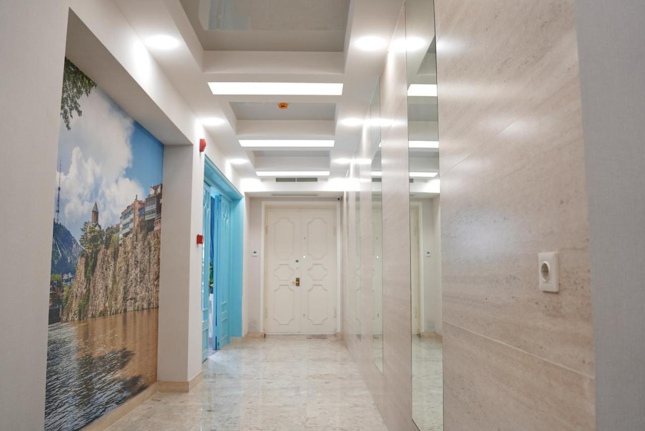 Hotel Embassy Тбилиси Экстерьер фото