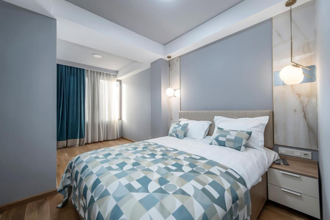 Hotel Embassy Тбилиси Экстерьер фото